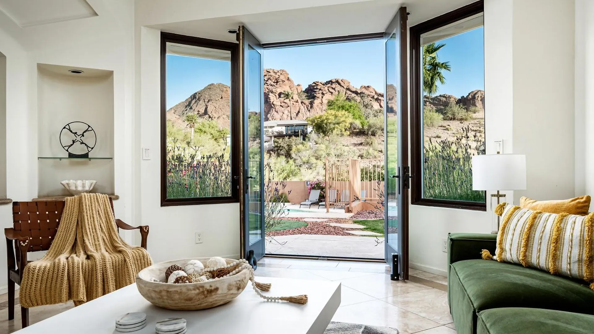 度假居 Grand Camelback Views Home With Jacuzzi And Pool. 凤凰城 美国